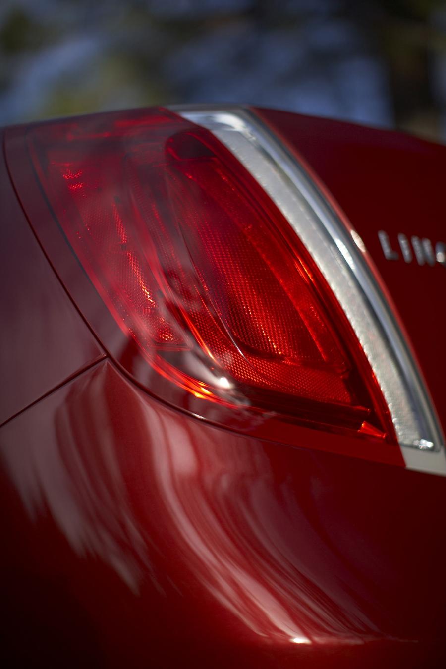  Lincoln MKS 2008 года  (фото 231 из 284)